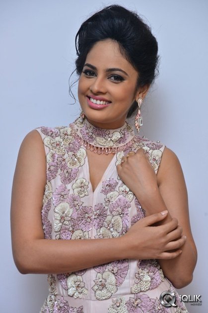 Nandhitha-Swetha-At-Ekkadiki-Pothavu-Chinnavada-Movie-Audio-Success-Meet